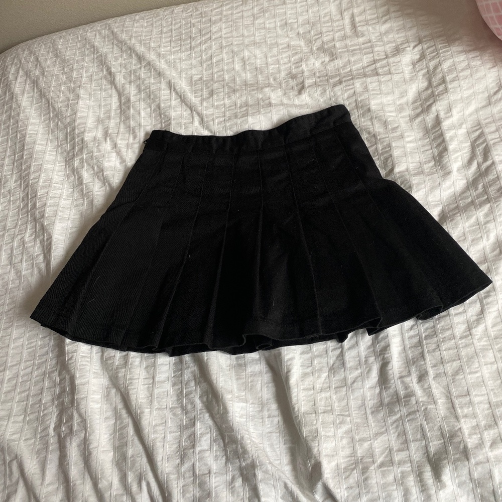Brandy Melville black Dana skirt